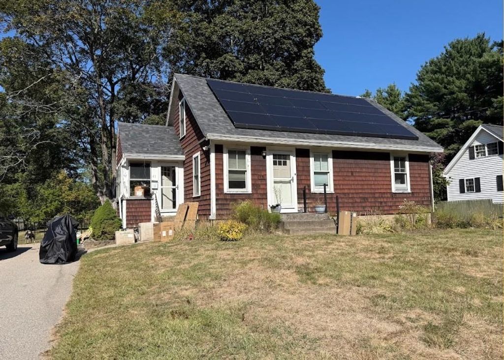 Photo of 41 Wilson Road, Portsmouth, NH 03801 (MLS # 5061467)
