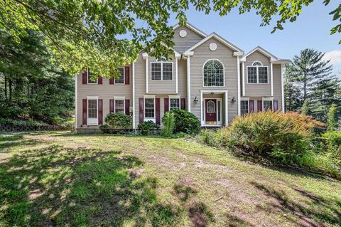 7 Oak Ridge Drive Atkinson NH 03811