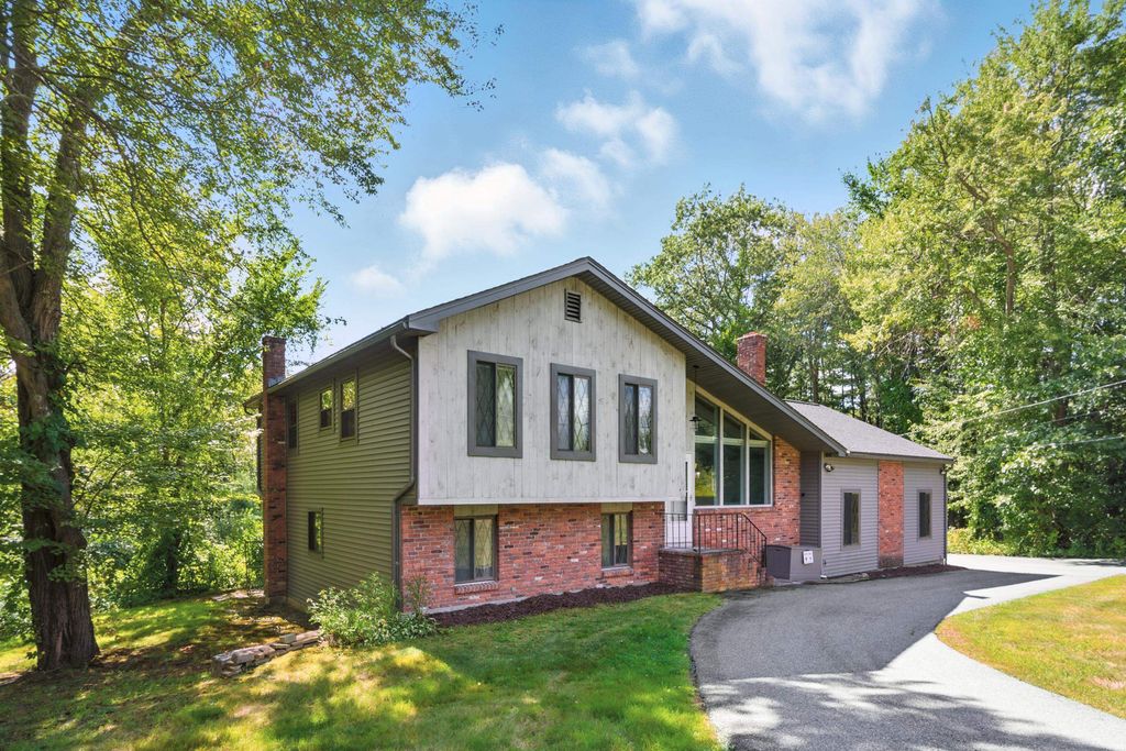 Photo of 25 Range Road, Windham, NH 03087 (MLS # 5059622)