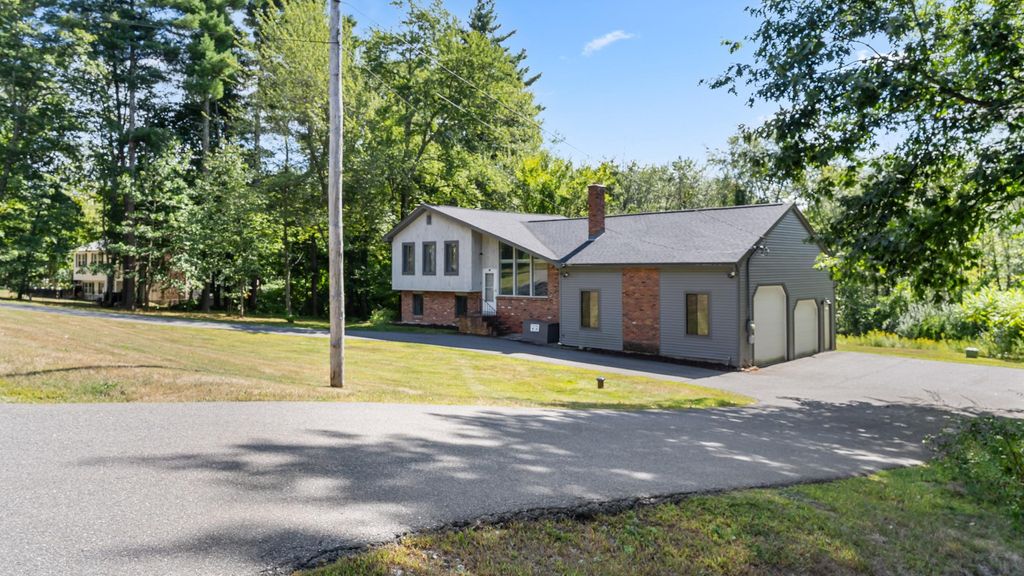 Photo of 25 Range Road, Windham, NH 03087 (MLS # 5059622)