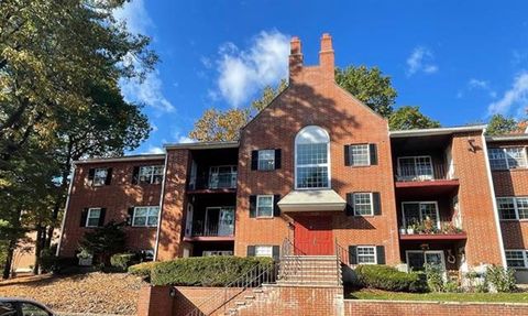 5 Louisburg Square 11 Nashua NH 03060