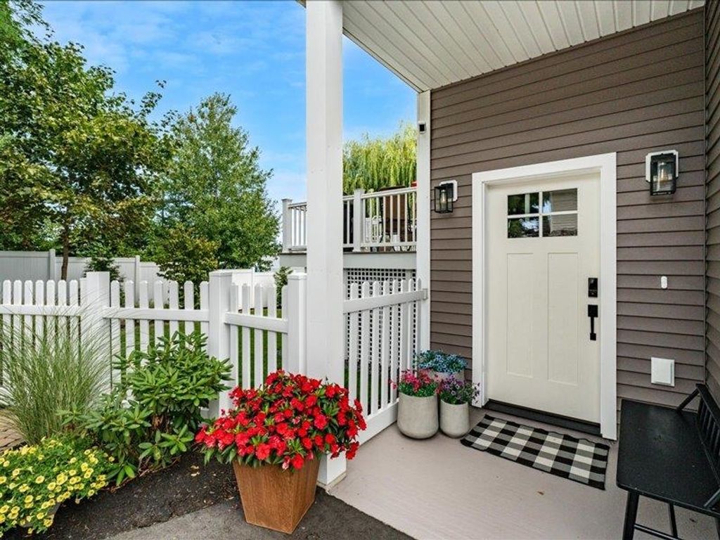 Photo of 87 South Main Street #Unit 2, Concord, NH 03301 (MLS # 5063110)