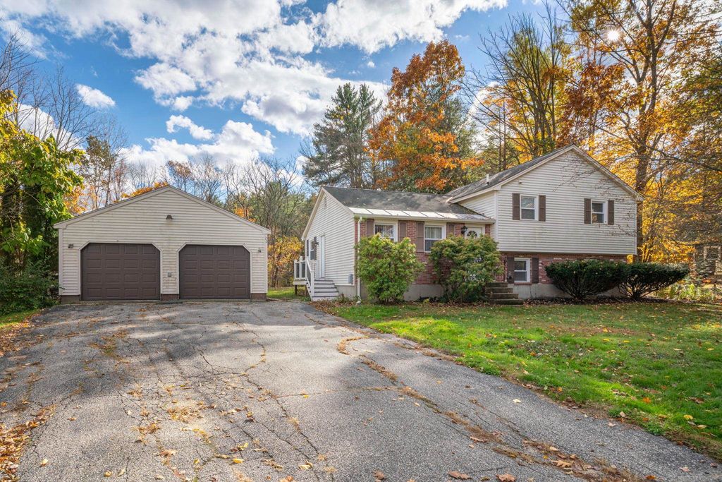 Photo of 22 Clay Street, Merrimack, NH 03054 (MLS # 5067152)