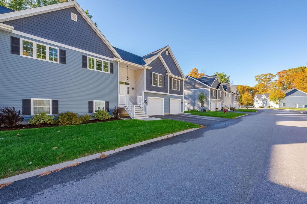 Photo of 21 Cypress Circle, Exeter, NH 03833 (MLS # 5066680)