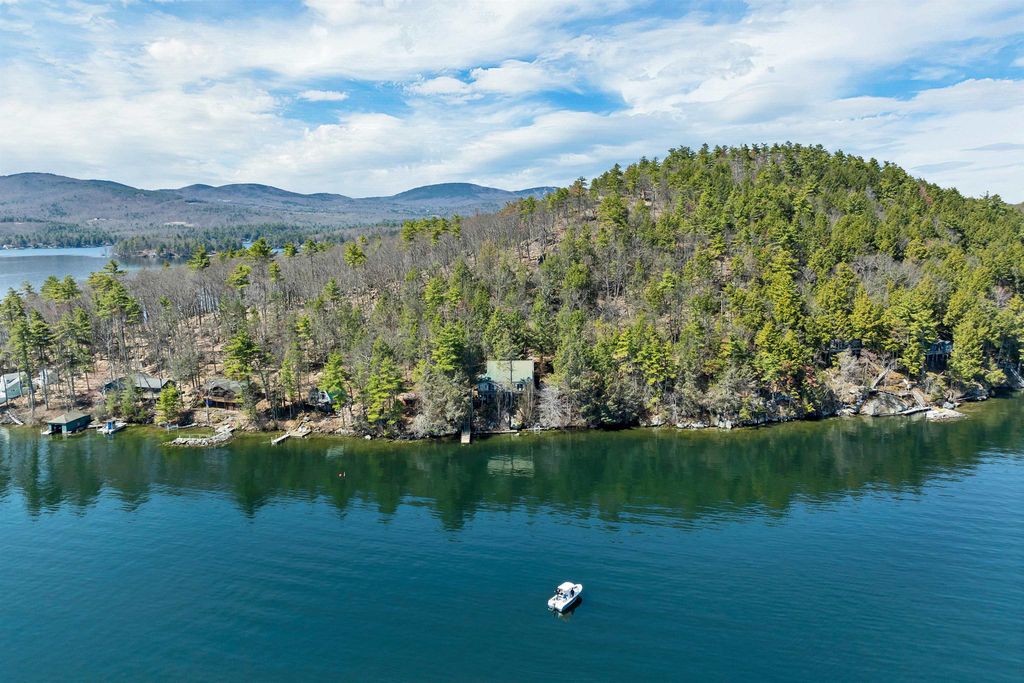 Photo of 630 Rattlesnake Island, Alton, NH 03810 (MLS # 5086444)