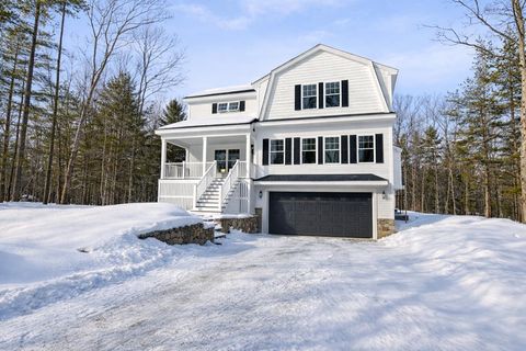 Photo of 13 Blaisdell Court #10, Raymond, NH 03077 (MLS # 5076232)