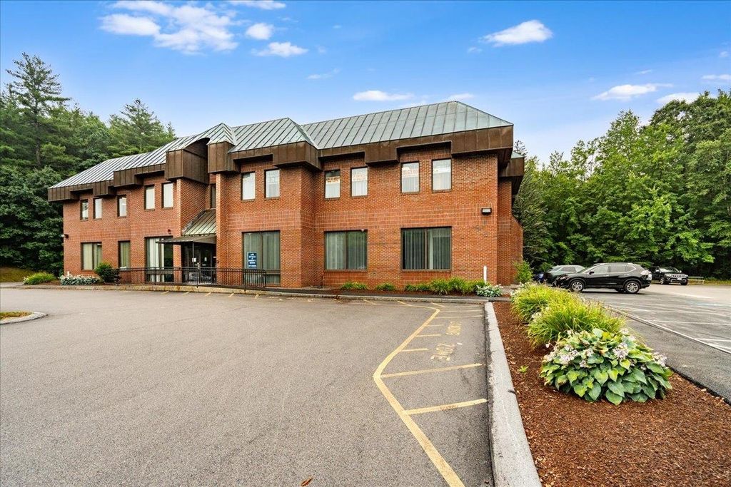 Photo of 7 NH Route 101A St #C&amp;D, Amherst, NH 03031 (MLS # 5014748)