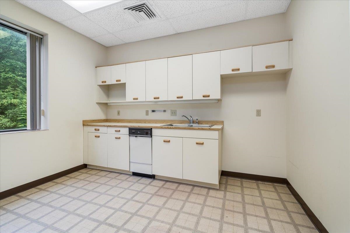 Amherst, New Hampshire 03031, United States, ,Commercial,Active,43466