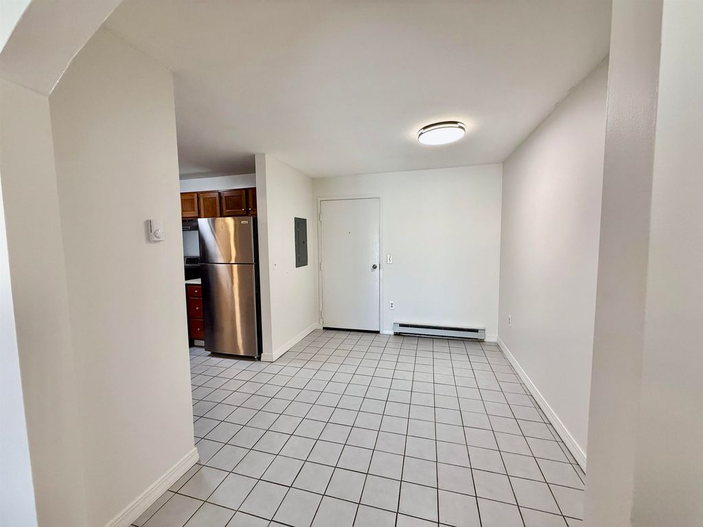 Photo of 4 Fairfax Avenue #324, Derry, NH 03038 (MLS # 5072066)