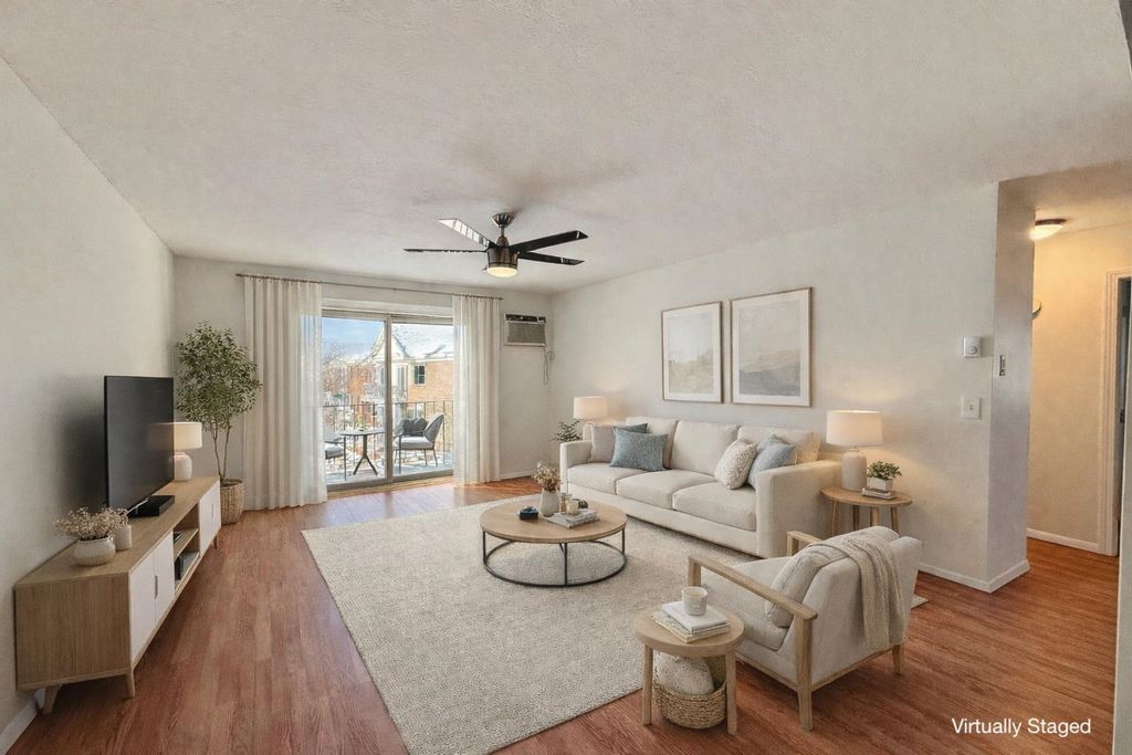 Photo of 4 Fairfax Avenue #324, Derry, NH 03038 (MLS # 5072066)