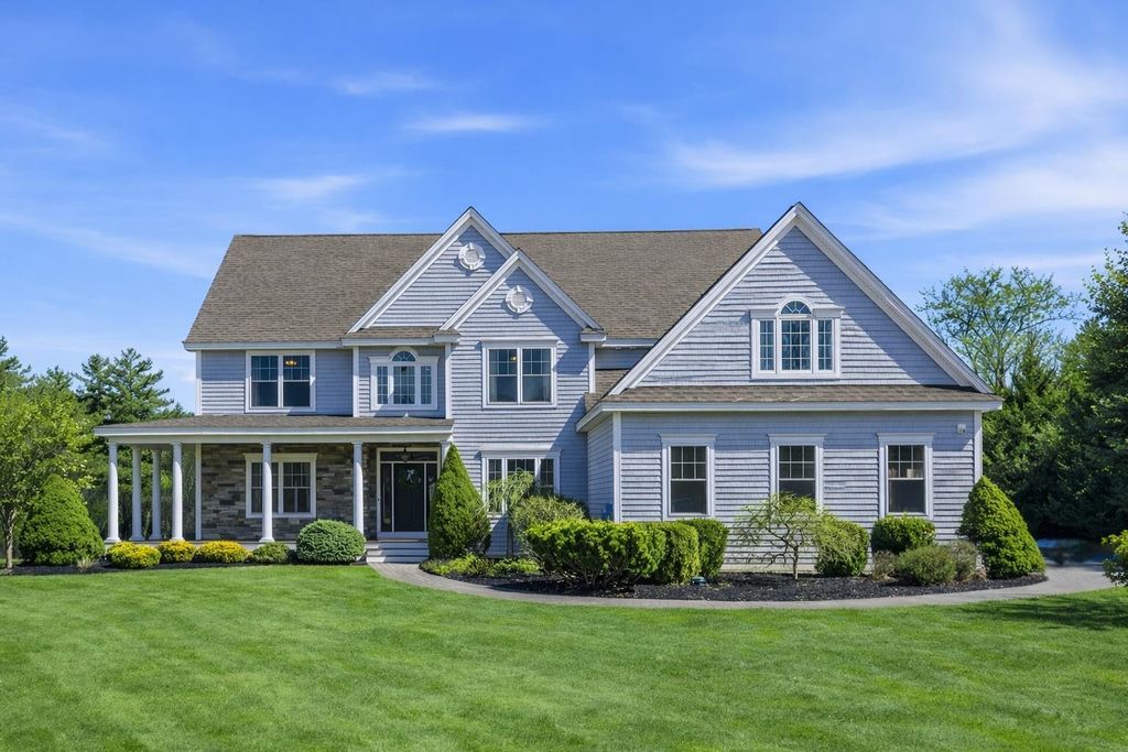 Photo of 12 Orchard Blossom Road, Windham, NH 03087 (MLS # 5082300)