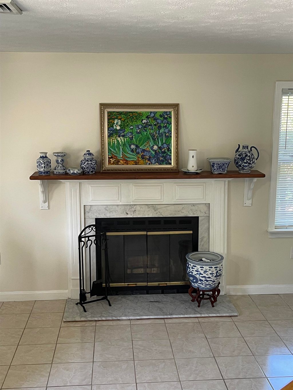 Photo of 18 Cadogan Way, Nashua, NH 03062 (MLS # 5063733)