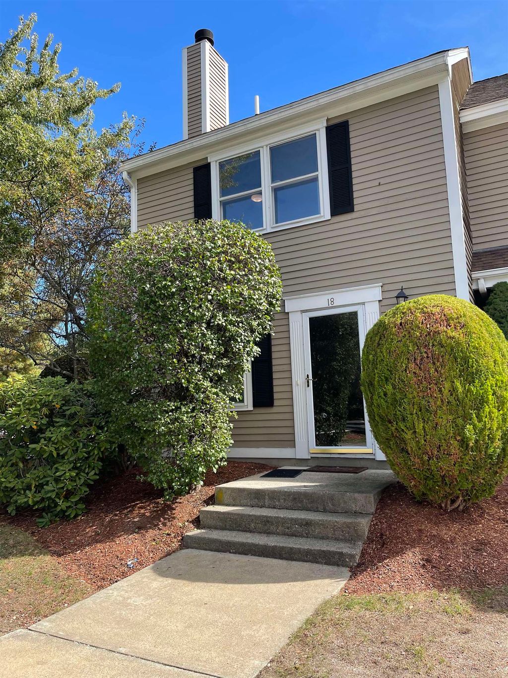 Photo of 18 Cadogan Way, Nashua, NH 03062 (MLS # 5063733)
