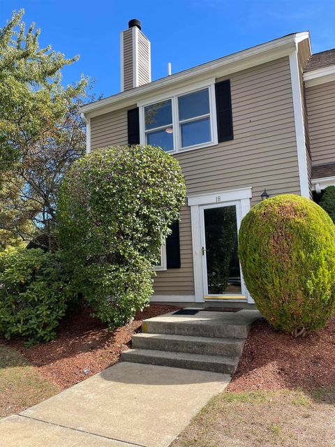 Photo of 18 Cadogan Way, Nashua, NH 03062 (MLS # 5063733)