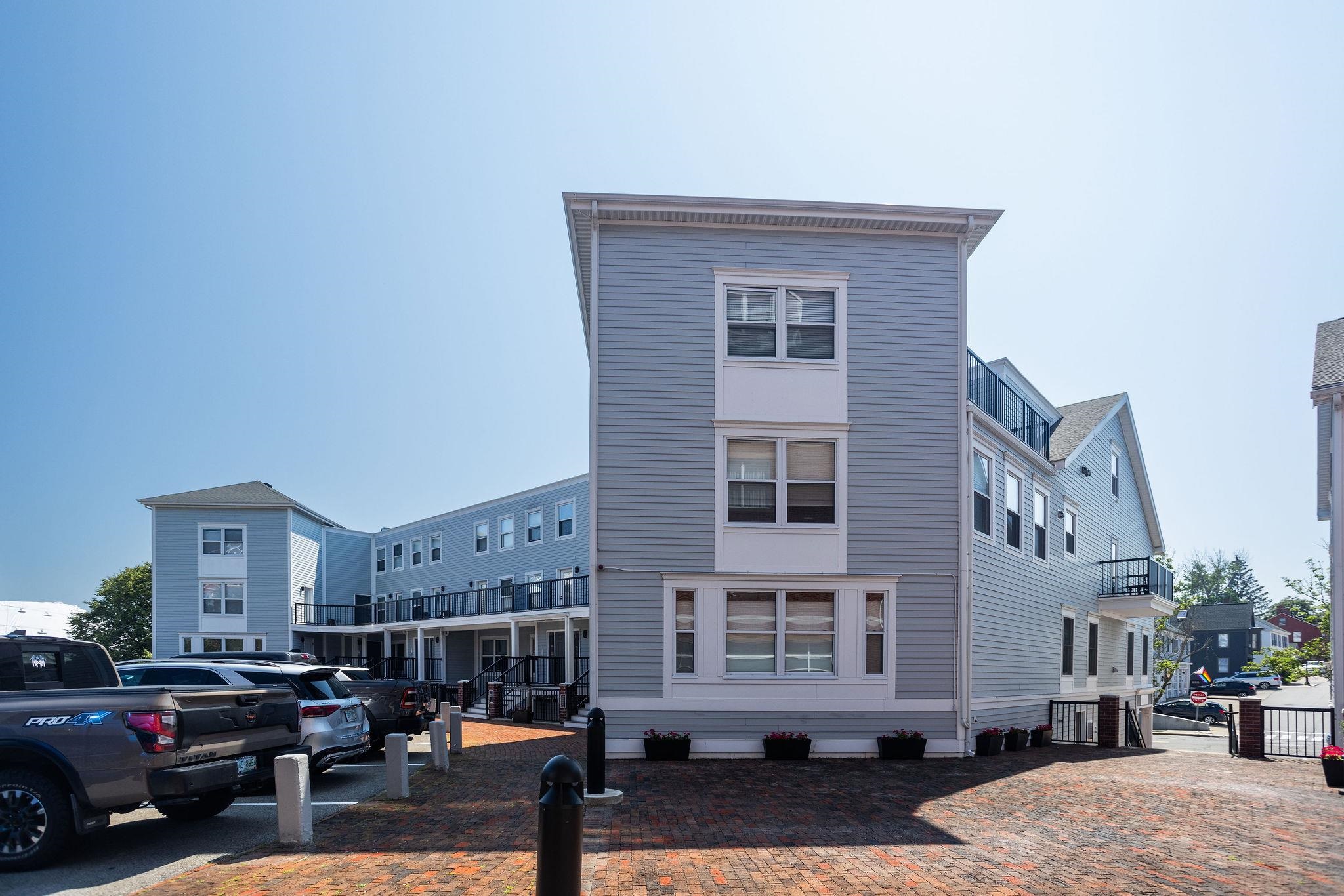 33 Deer Street 511