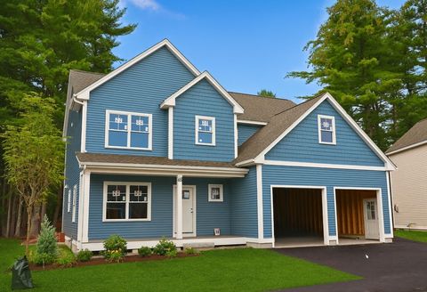 Photo of 7 Doucet Avenue, Nashua, NH 03062 (MLS # 5051158)