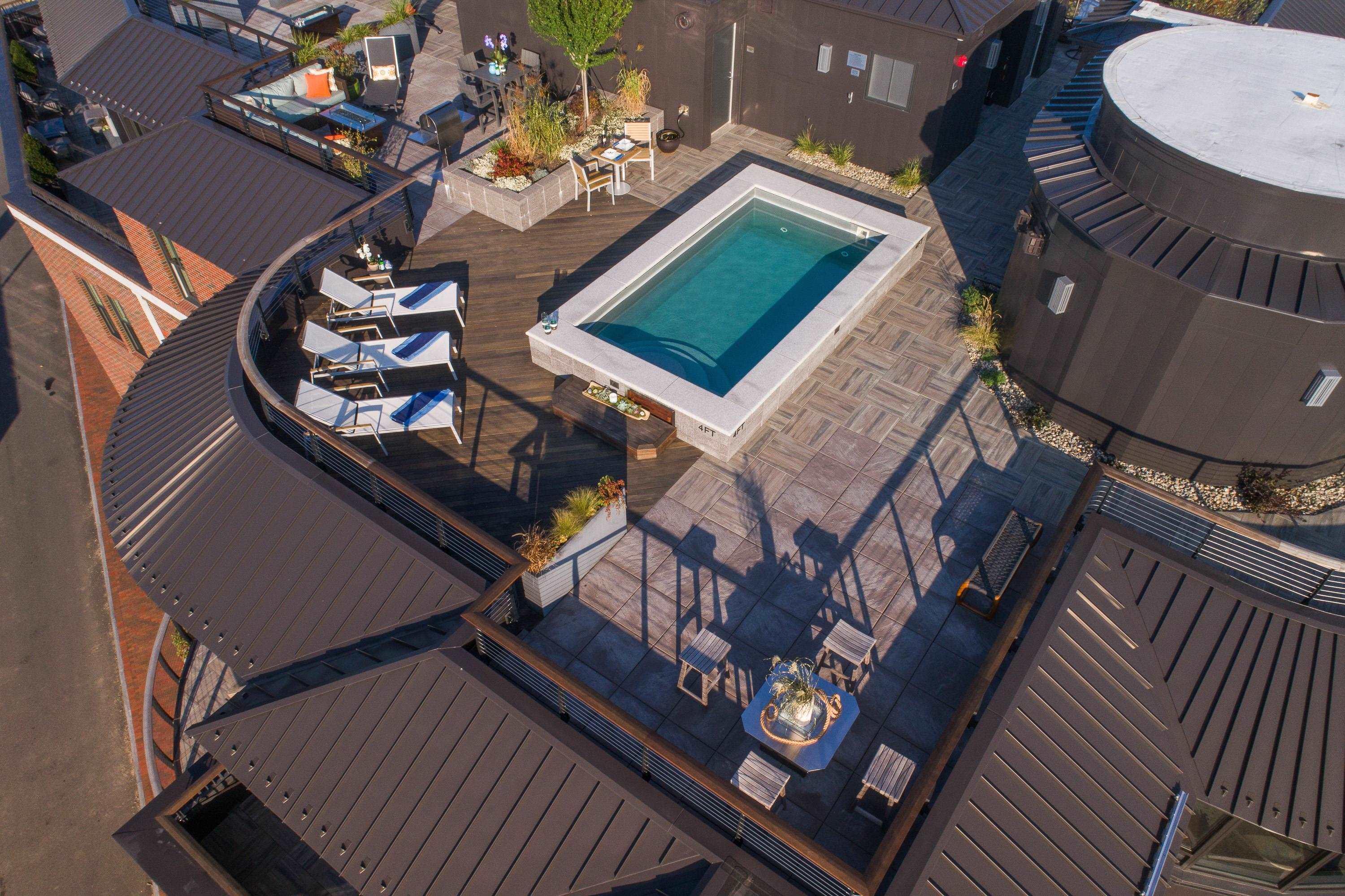 233 Vaughan Street 302