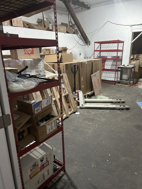 516 Mammoth Road B2/U3 W 144 Londonderry NH 03053