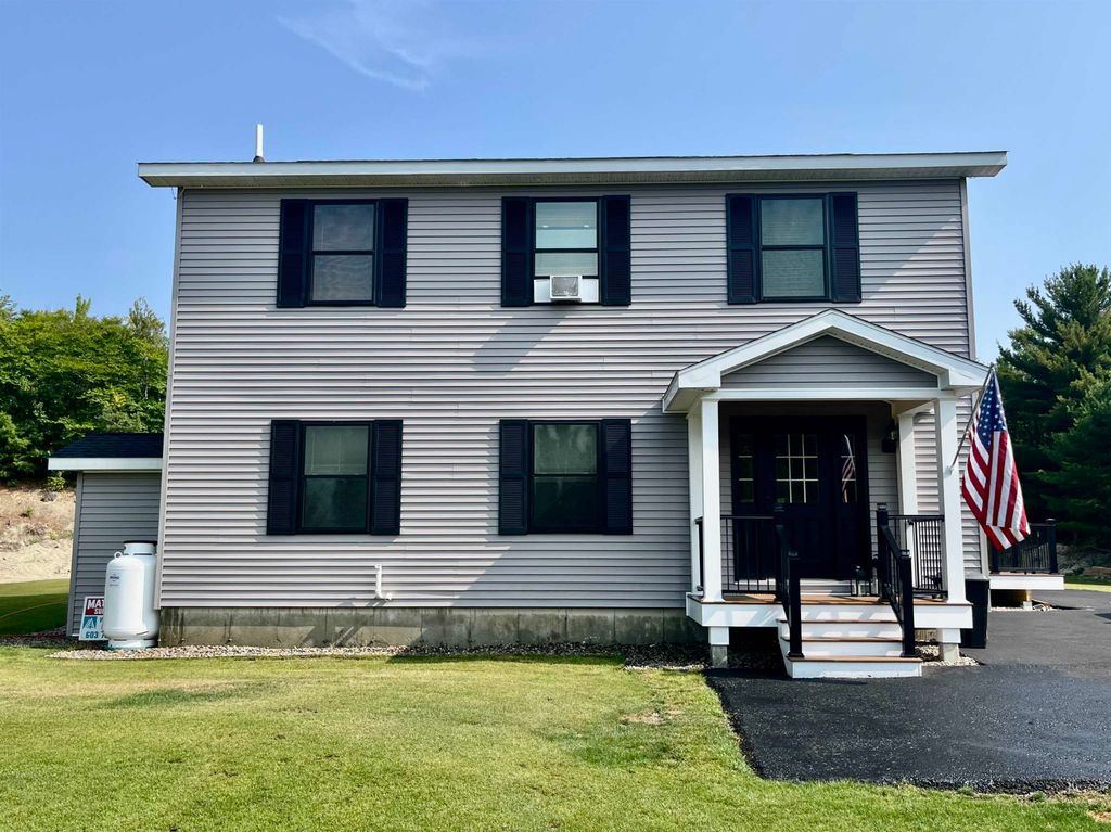 Photo of 107 Grandview Drive, Berlin, NH 03570 (MLS # 5055894)