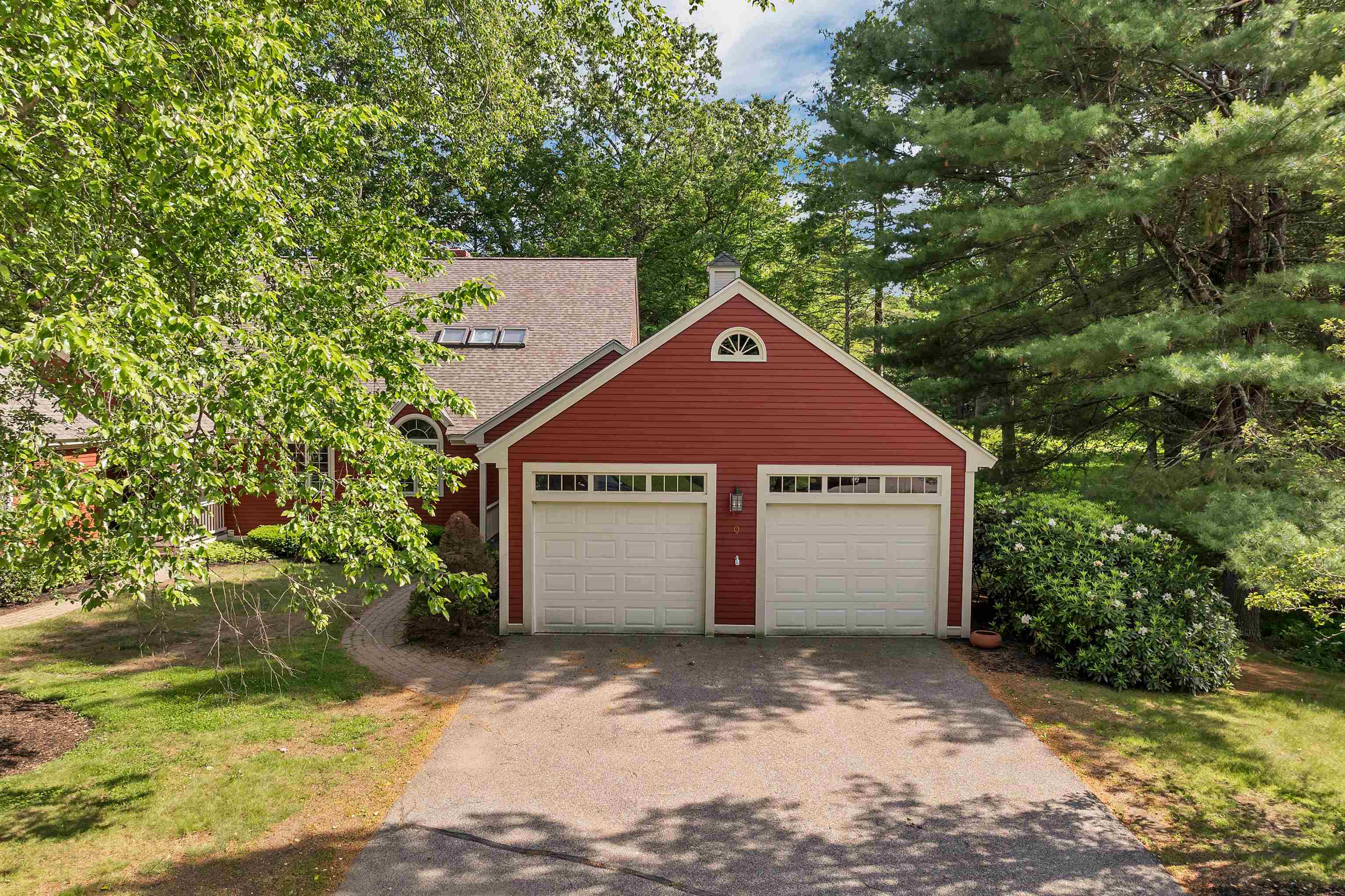 9 Peninsula Drive