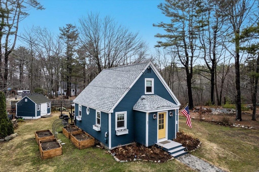 Photo of 32 Porpoise Drive, Rye, NH 03870 (MLS # 5083673)