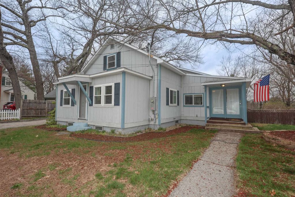 Photo of 63 Saint Marie Street, Manchester, NH 03102 (MLS # 5085182)