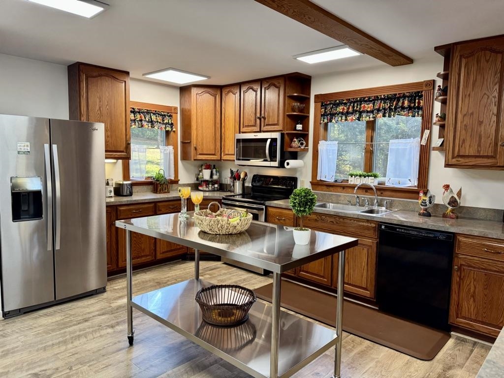 1950-1952 Monroe Road