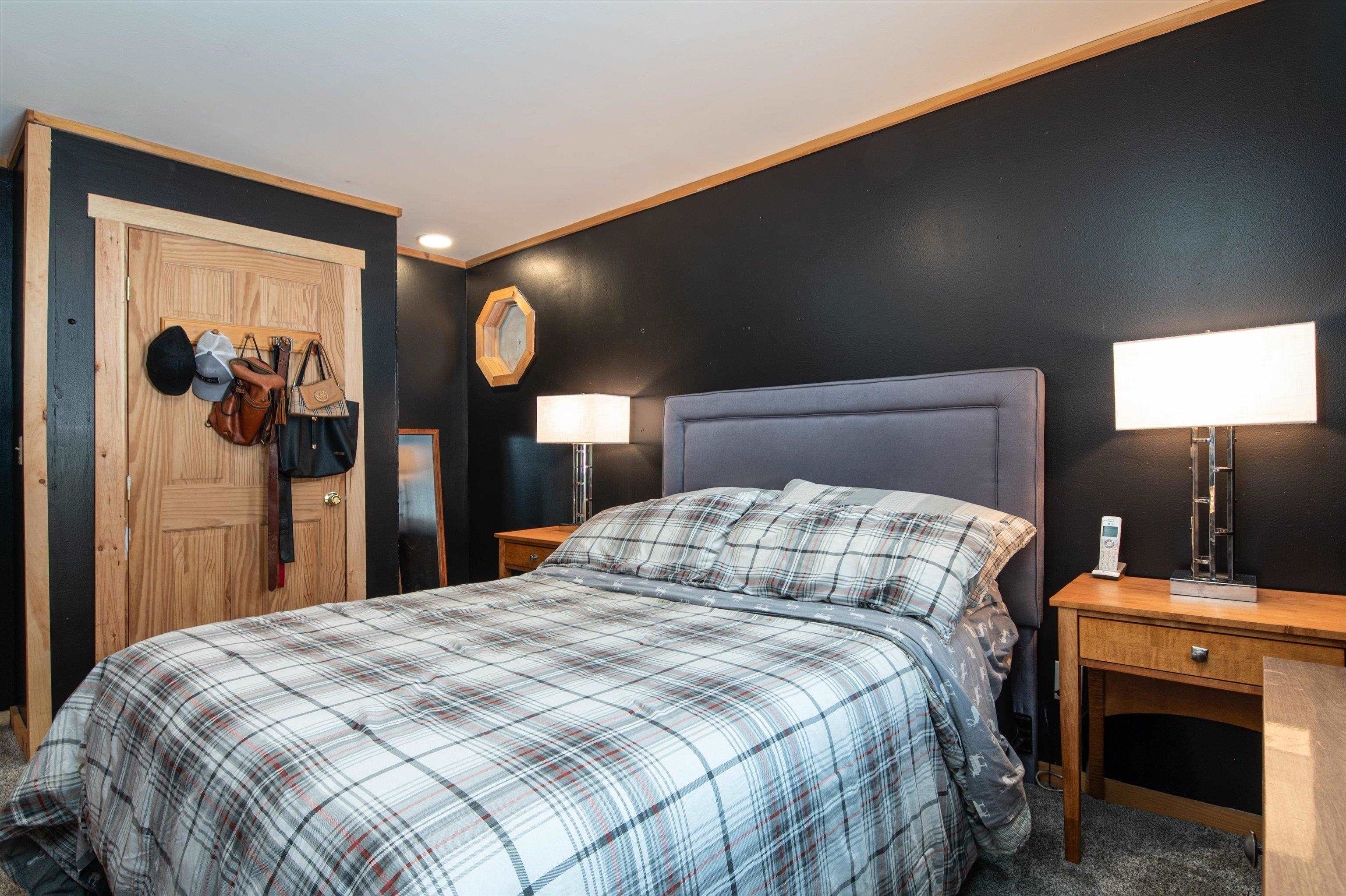 Cavendish, Vermont 05142, United States, 3 Bedrooms Bedrooms, ,2 BathroomsBathrooms,Residential,Active,8057