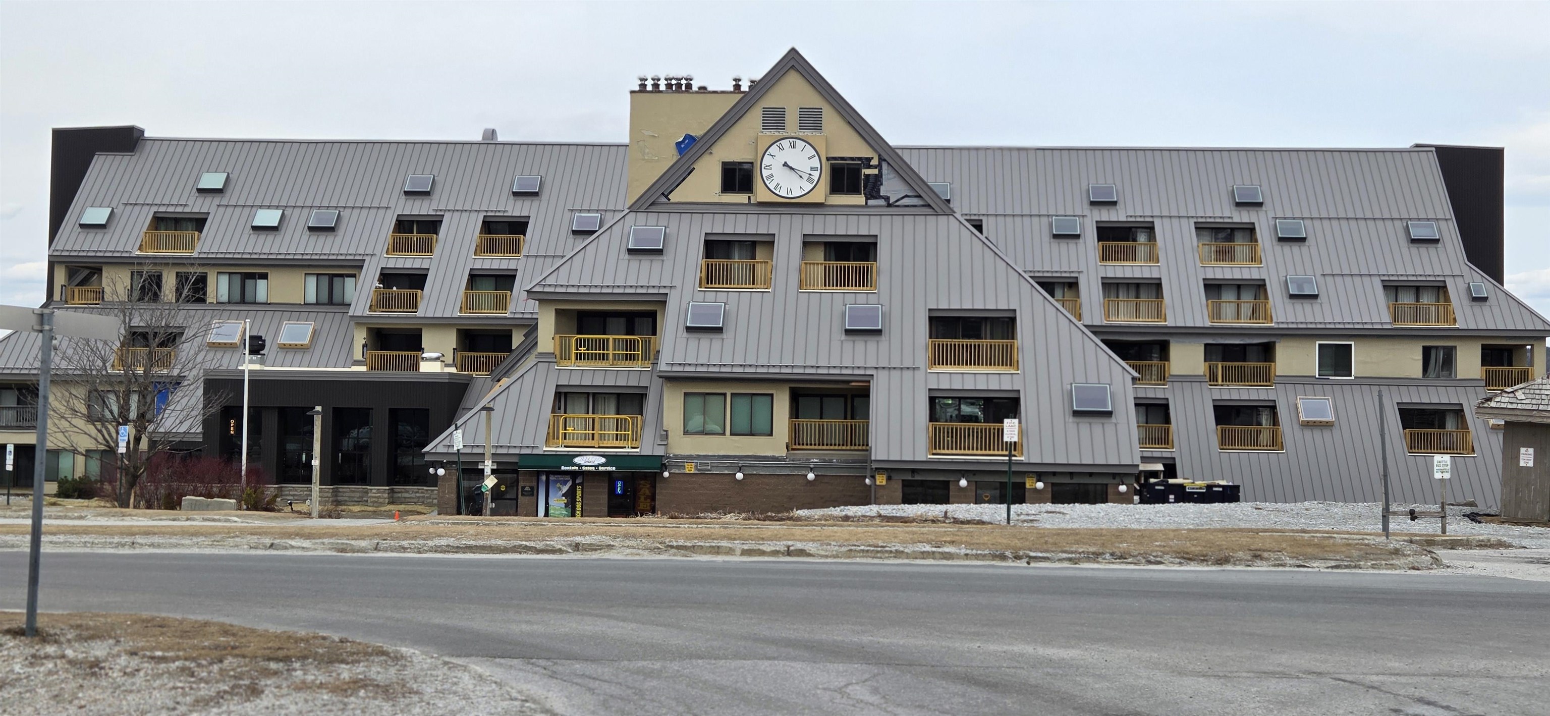 133 East Mountain Road 3D15