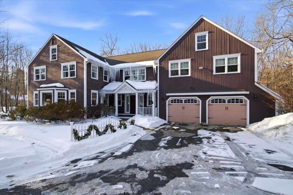 Photo of 43 Alsun Drive, Hollis, NH 03049 (MLS # 5076909)