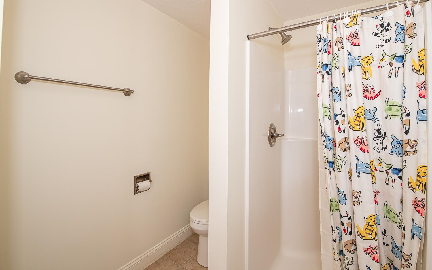 Newton, New Hampshire 03858, United States, 2 Bedrooms Bedrooms, ,3 BathroomsBathrooms,Residential,Pending,18160