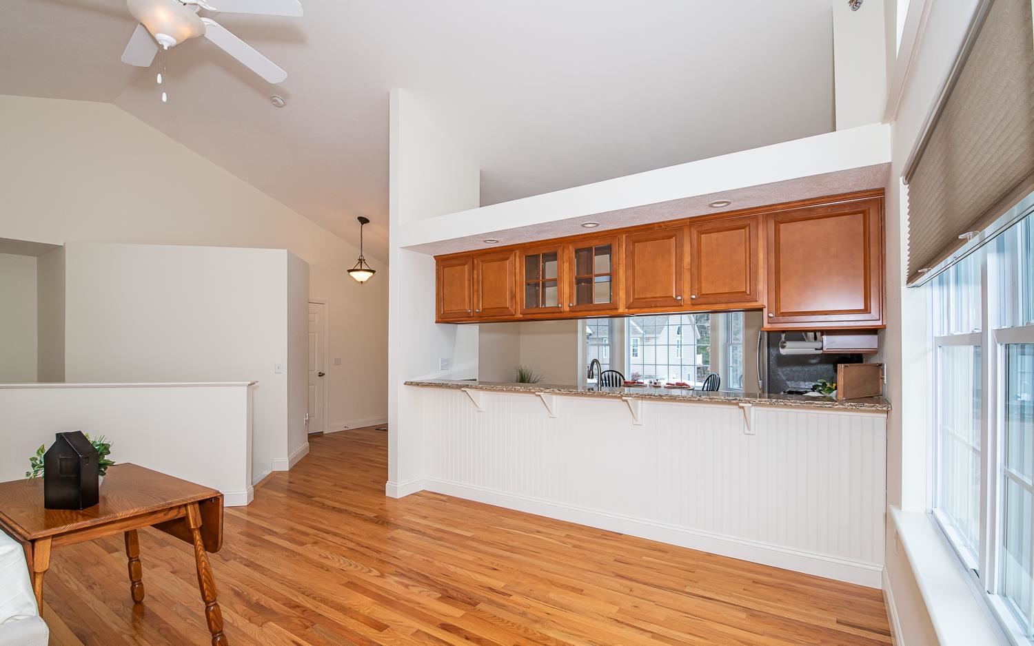 Newton, New Hampshire 03858, United States, 2 Bedrooms Bedrooms, ,3 BathroomsBathrooms,Residential,Pending,18160