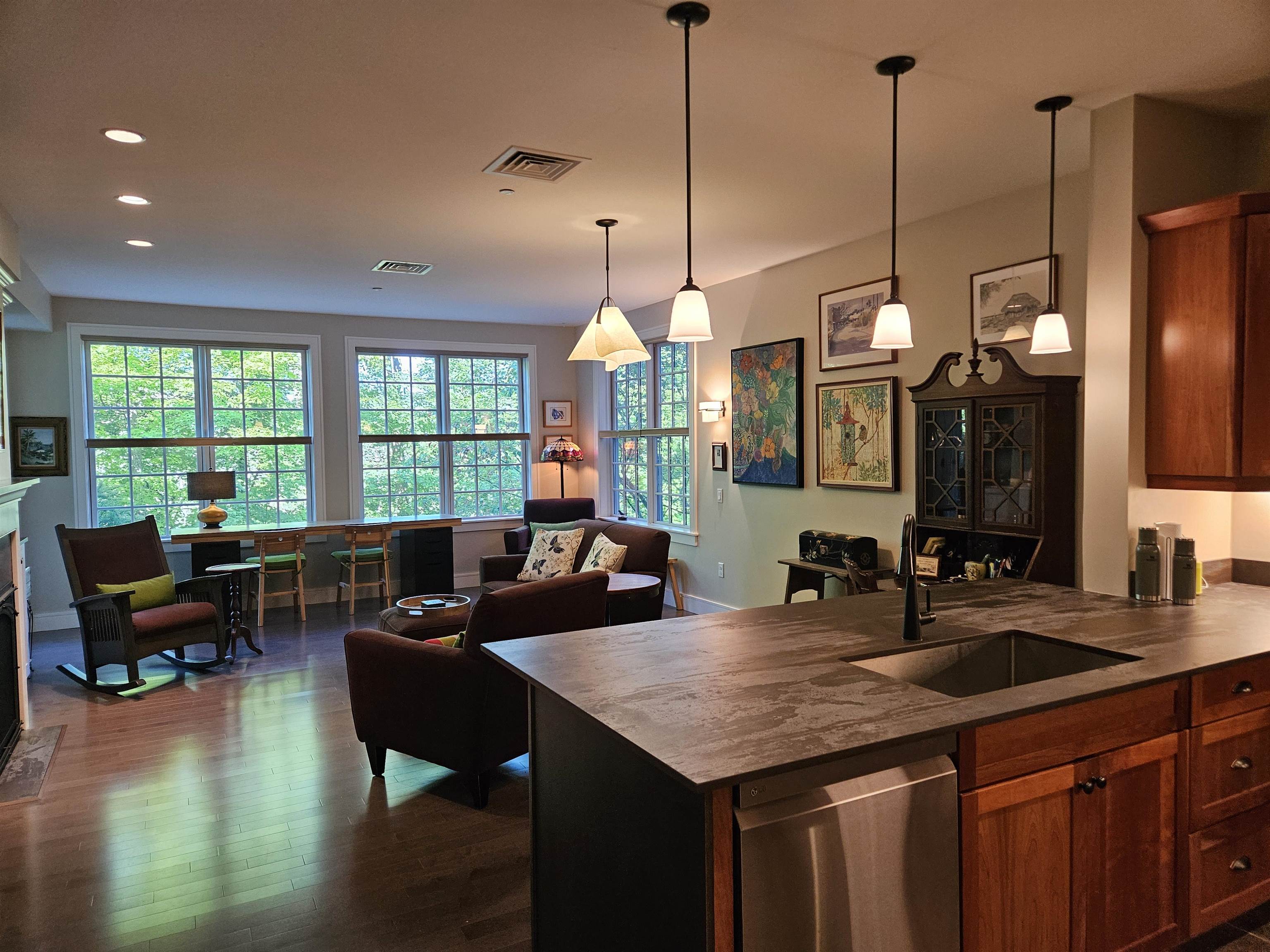 70 Maple Street 108