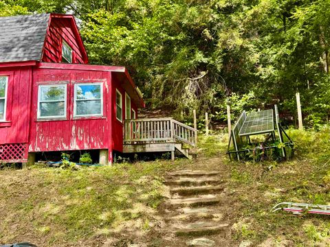 1594 White Road Corinth VT 05039