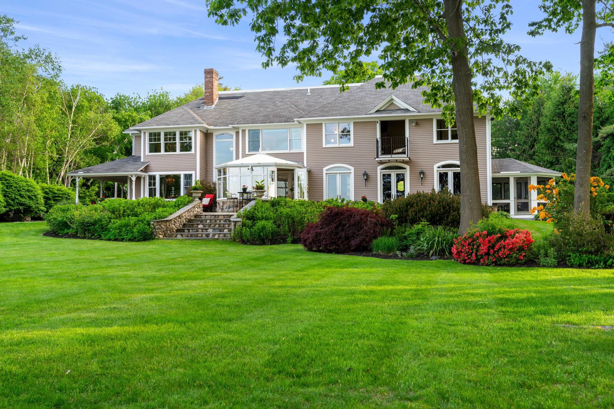 6 Wildwood Lane