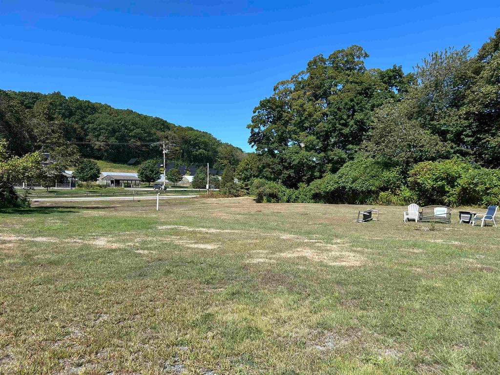 Photo of 269 South Road, Kensington, NH 03833 (MLS # 5037569)