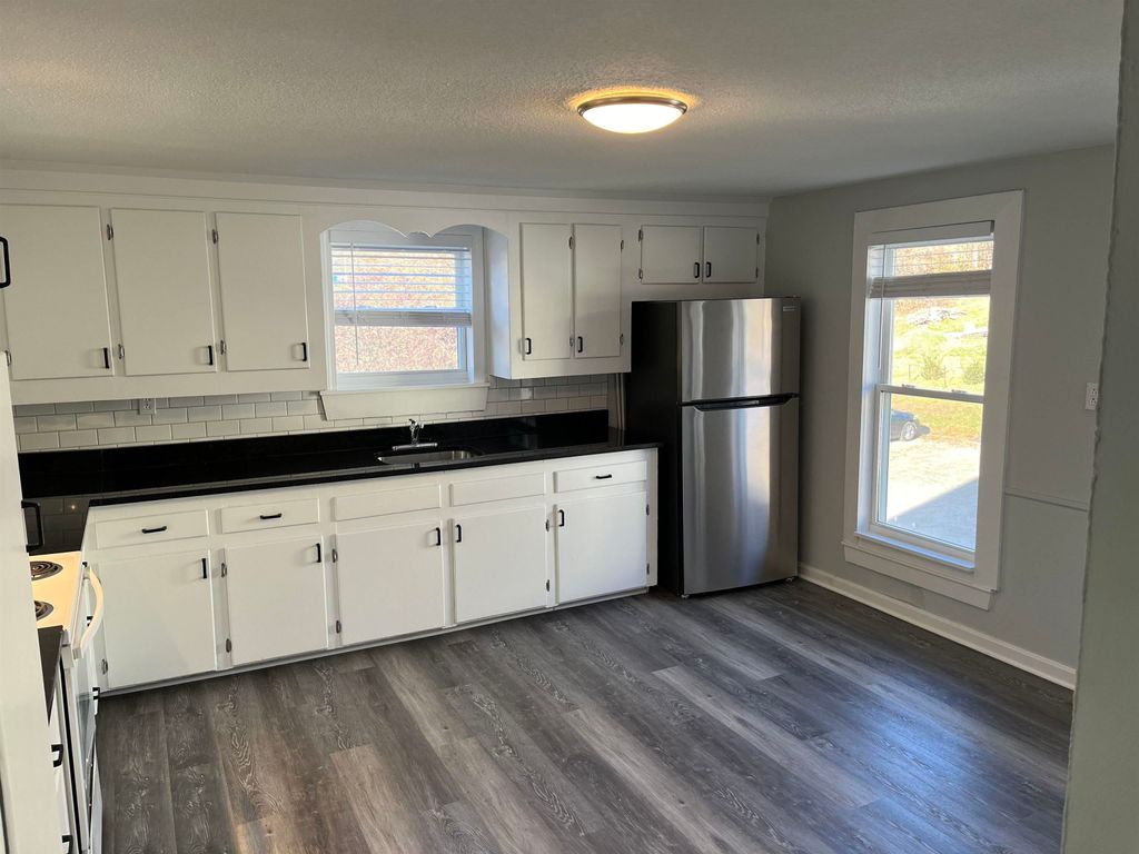 Photo of 4248 Broadway Street #3, Pembroke, NH 03275 (MLS # 5064086)