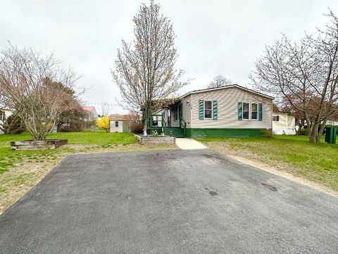 18 Sandpiper Path North Hampton NH 03862