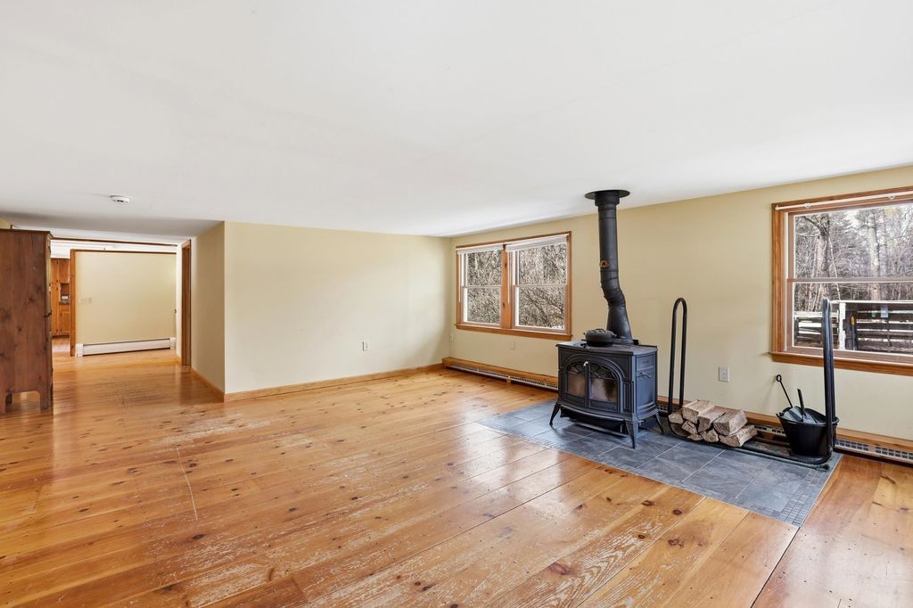 Photo of 535 Old Greenfield Road, Peterborough, NH 03458 (MLS # 5080491)