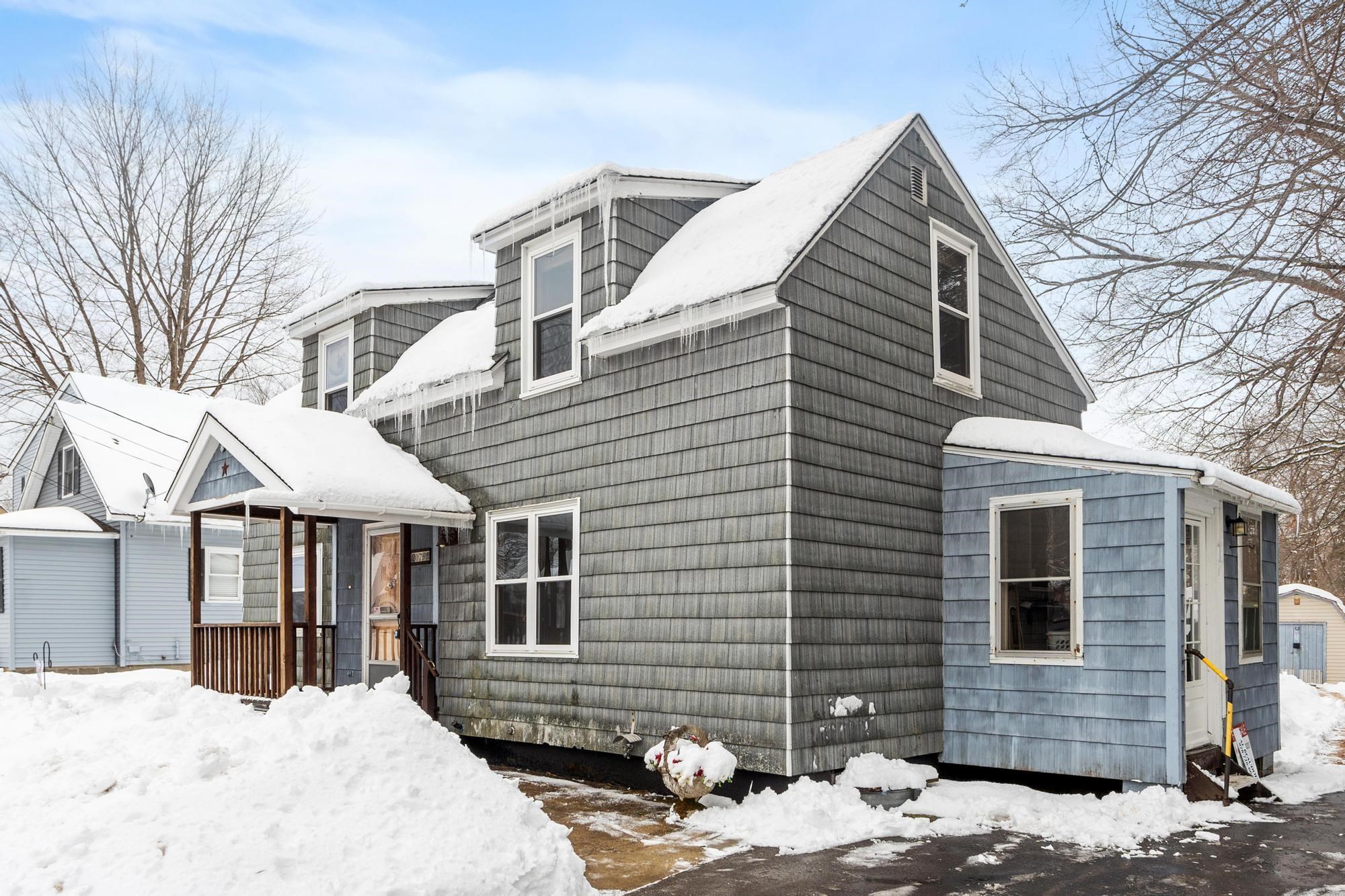 2079 Wellington Road