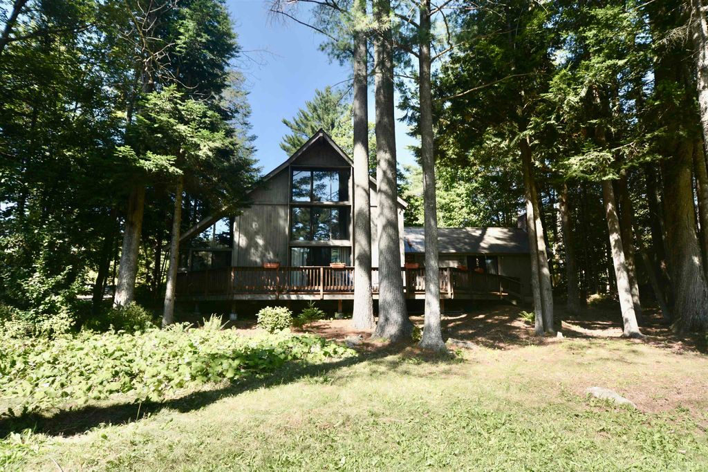 Photo of 66 Fairway Drive, Grantham, NH 03753 (MLS # 5089340)