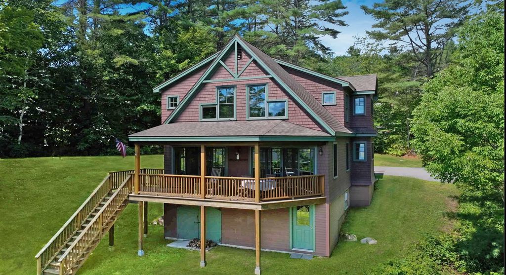 Photo of 760 Pleasant Street, New London, NH 03257 (MLS # 5054938)