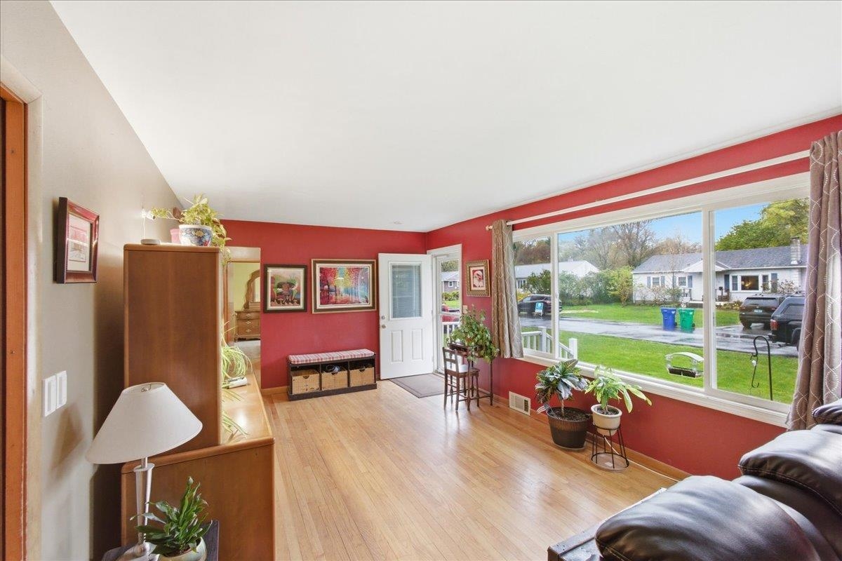 11 Wealthy Avenue