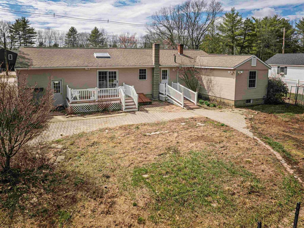 Photo of 173 Chestnut Hill Road, Rochester, NH 03867 (MLS # 5084346)