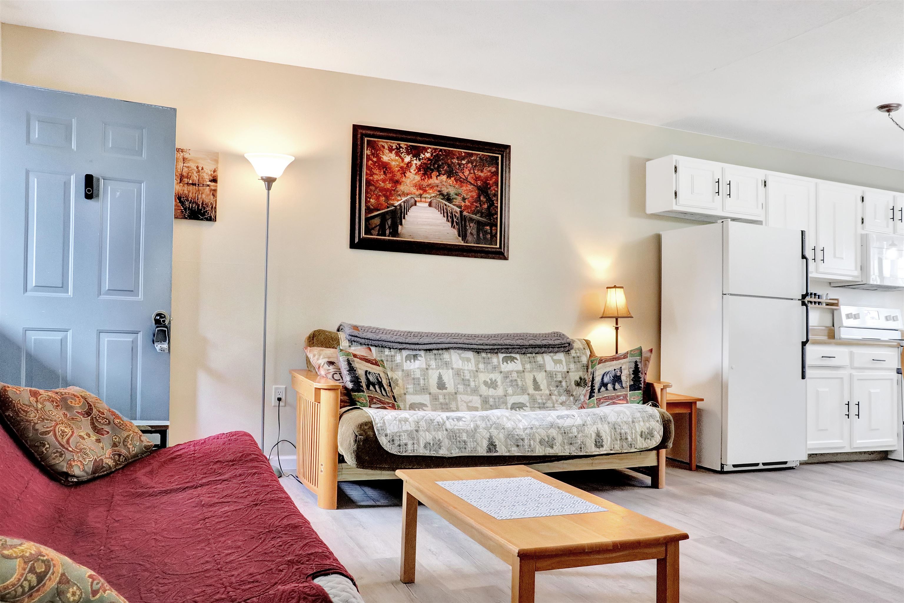 Conway, New Hampshire 03860, United States, 1 Bedroom Bedrooms, ,1 BathroomBathrooms,Residential,Active,109148