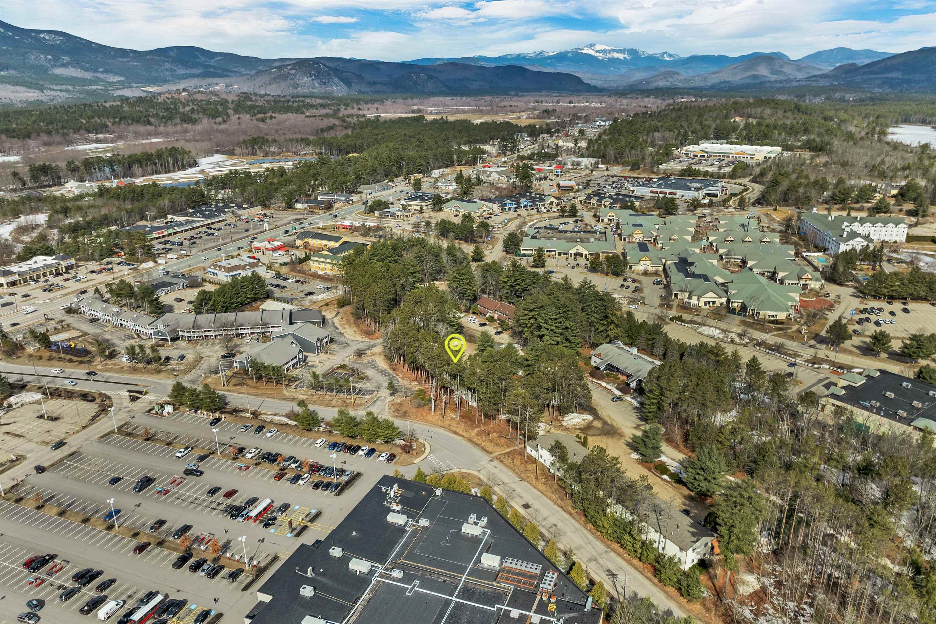 Conway, New Hampshire 03860, United States, 1 Bedroom Bedrooms, ,1 BathroomBathrooms,Residential,Active,109148