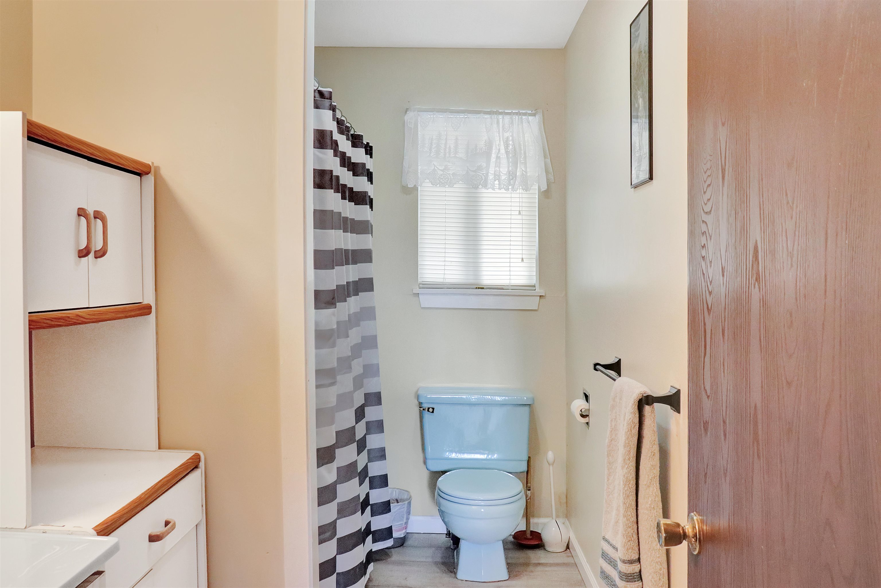 Conway, New Hampshire 03860, United States, 1 Bedroom Bedrooms, ,1 BathroomBathrooms,Residential,Active,109148