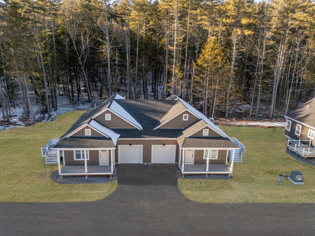 Photo of 1 Debbie Lane, Amherst, NH 03031 (MLS # 5056791)