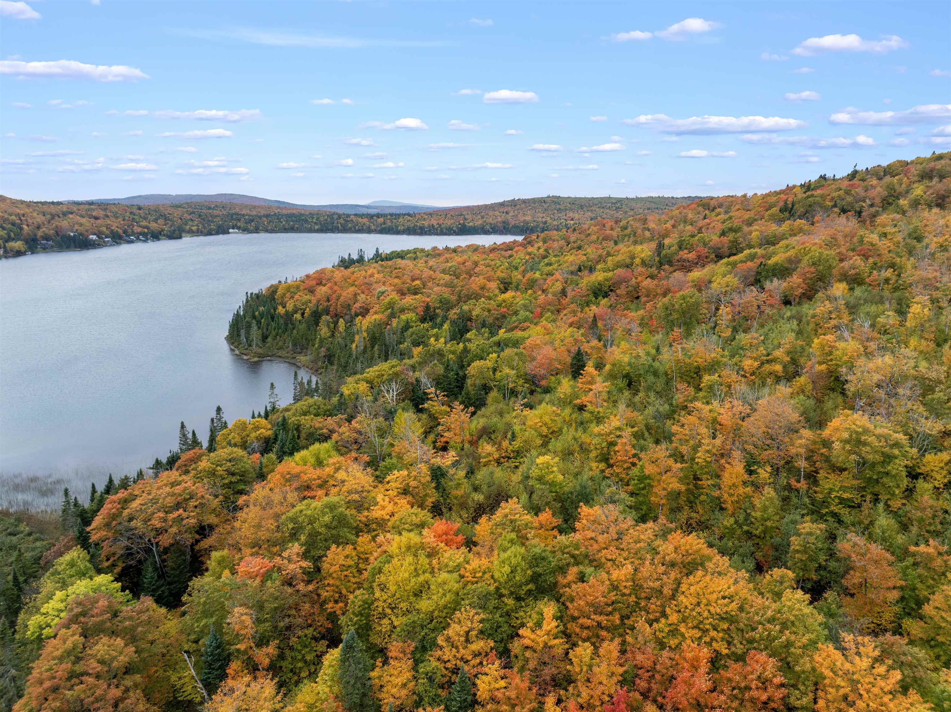 00 Diamond Pond Road