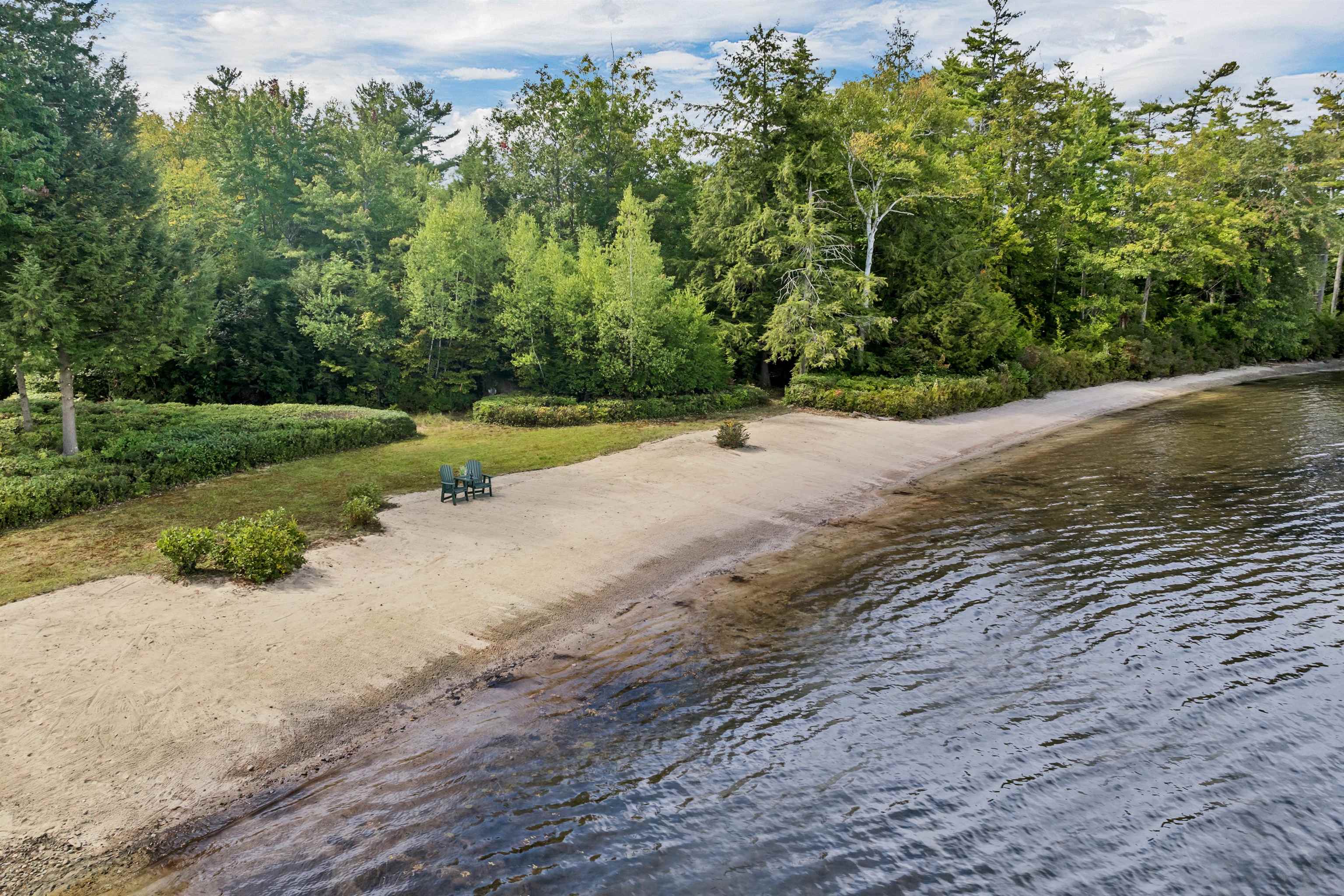 Moultonborough, New Hampshire 03254, United States, 4 Bedrooms Bedrooms, ,3 BathroomsBathrooms,Residential,Pending,213614